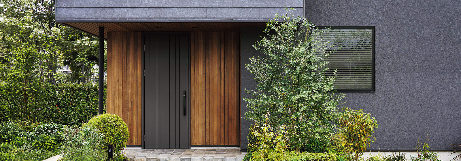 【新商品紹介】ミニマル好き建築士オススメ！シンプルな玄関ドア アイキャッチ画像