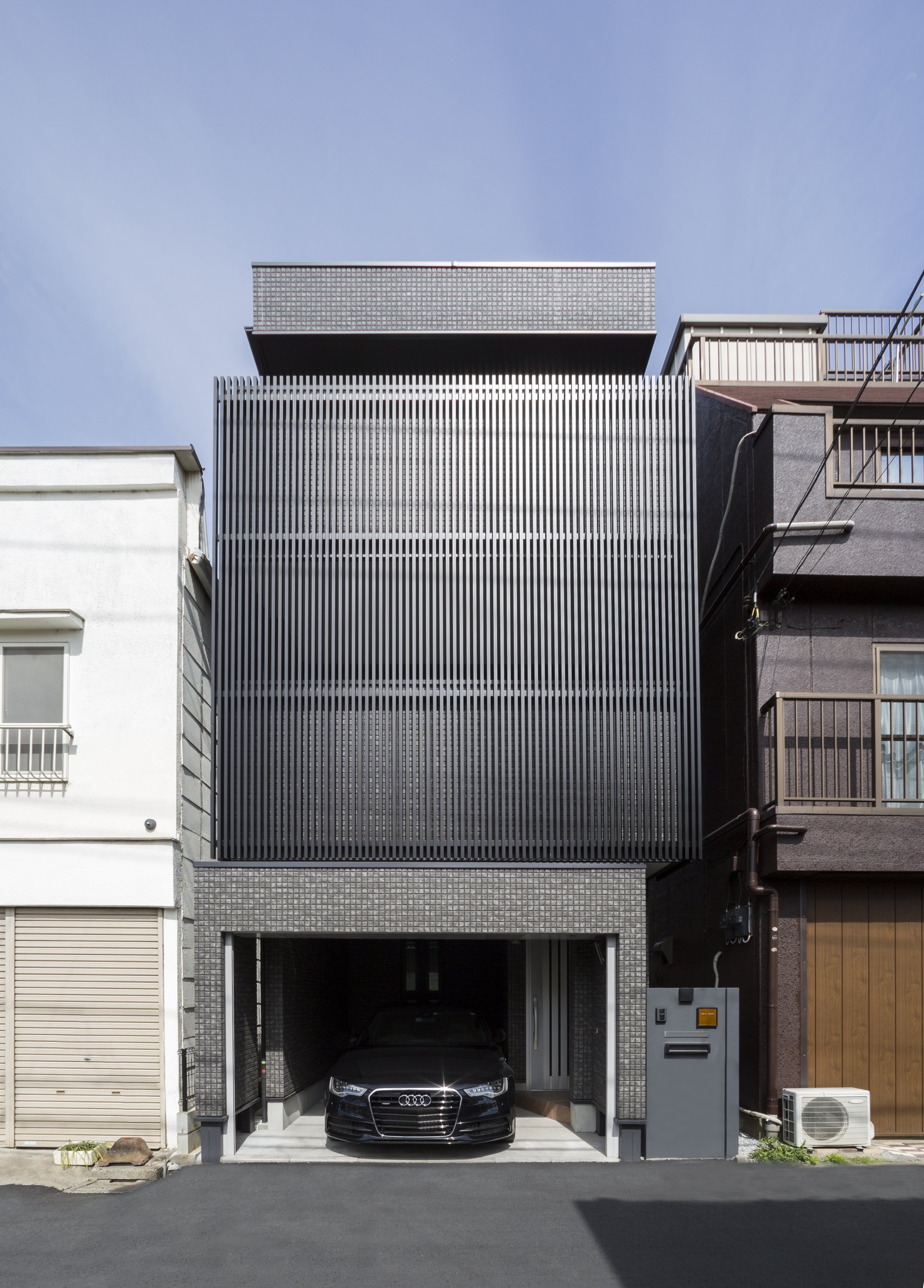 ３階建てプライバシーを守るモダン住宅～埼玉県所沢市～ 画像
