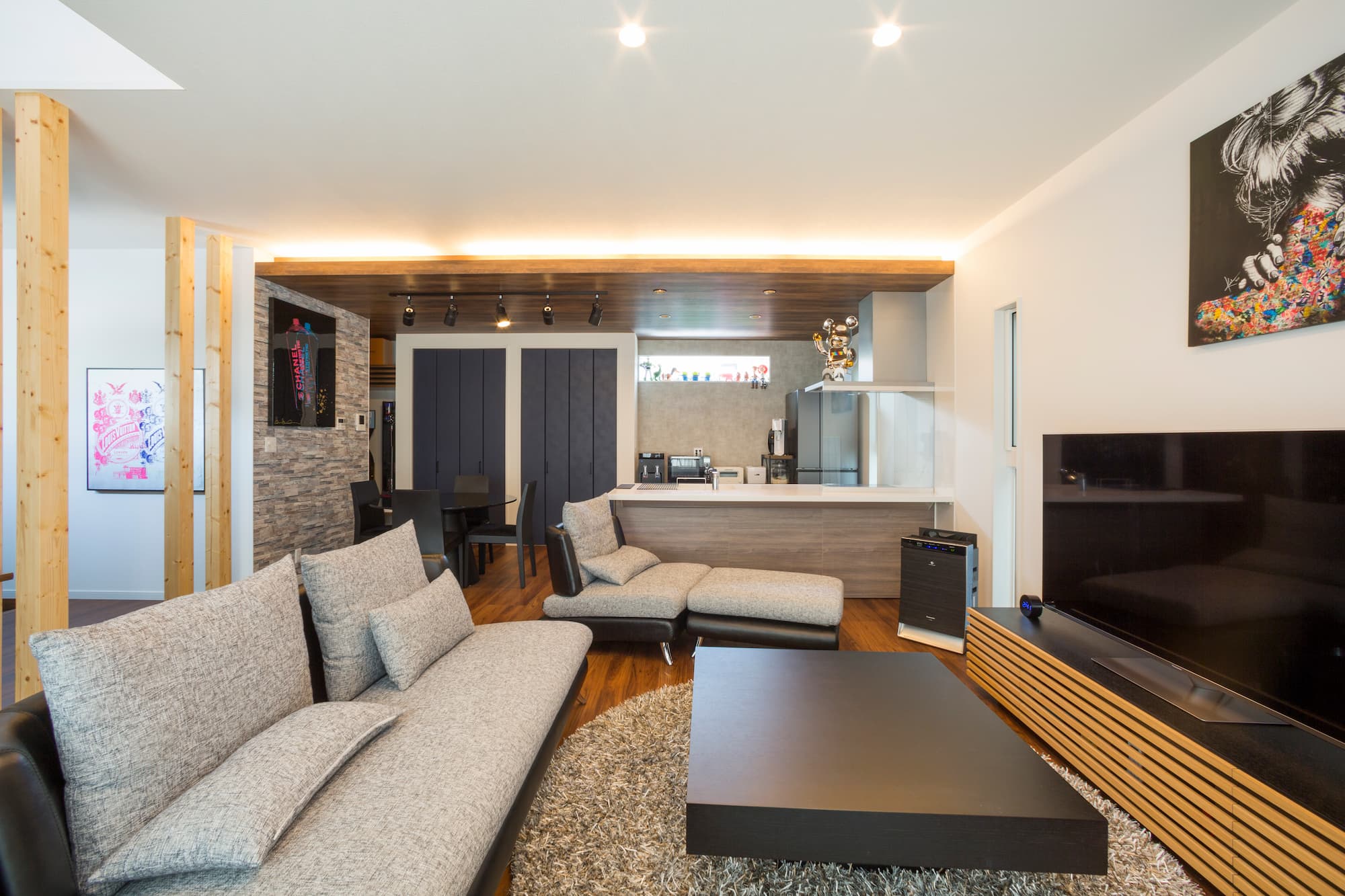 ブラック×ウッドのおうち 画像