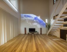 吹き抜けリビングのある開放的なおうち